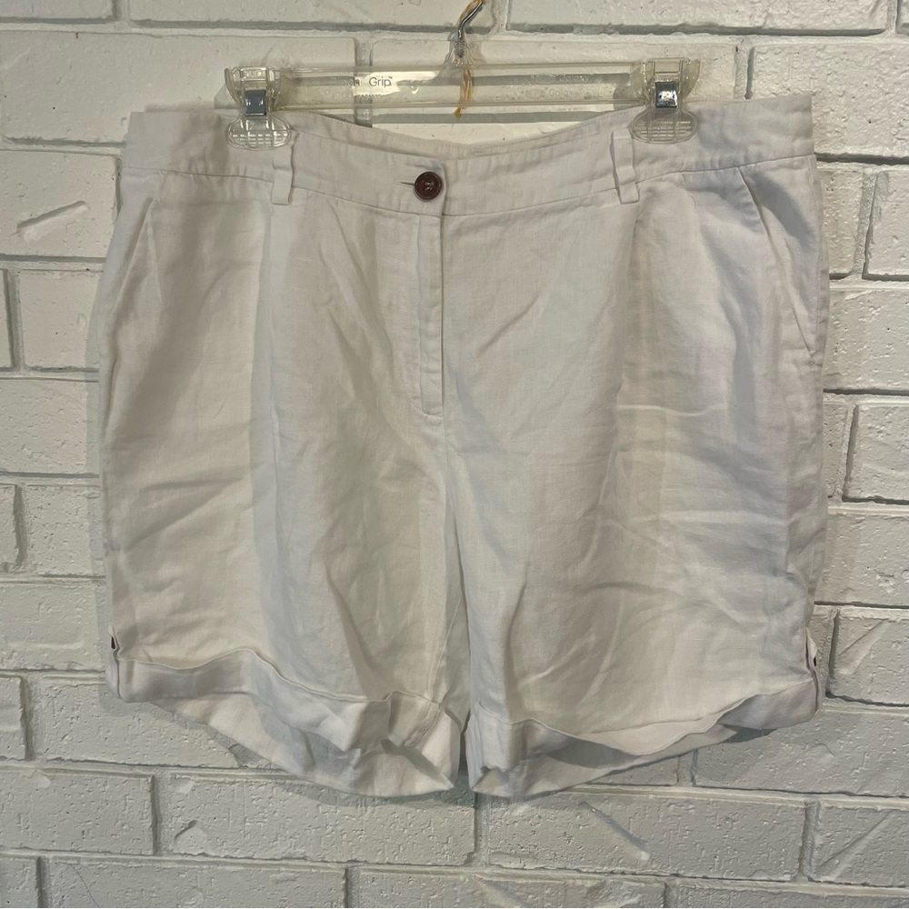 Eileen Fisher White 100% Linen Shorts 12